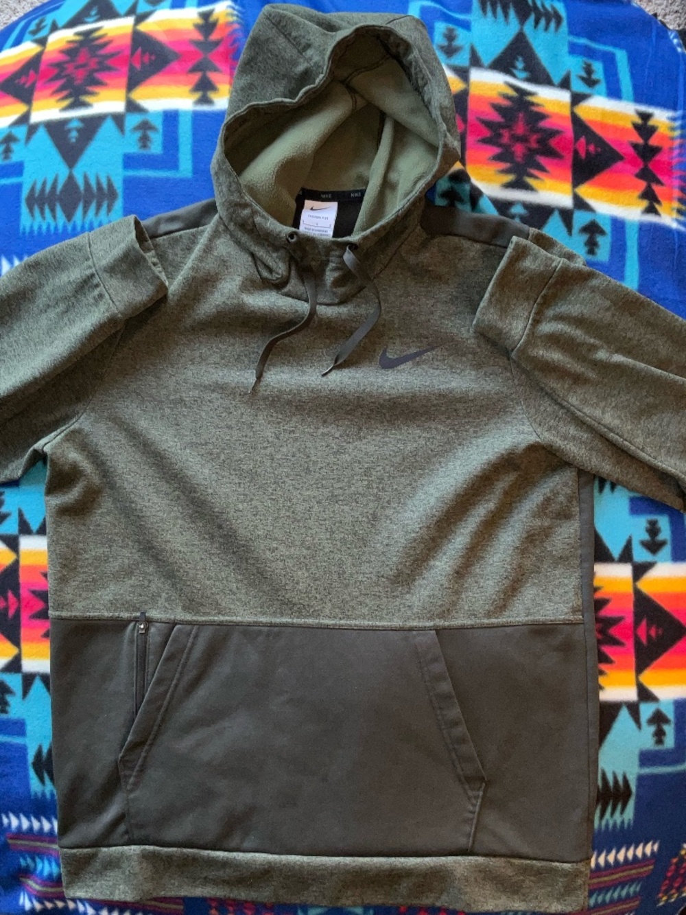 Nike-Therma-Two-Tone Fleece Training Hoodie-Men’s-(L)